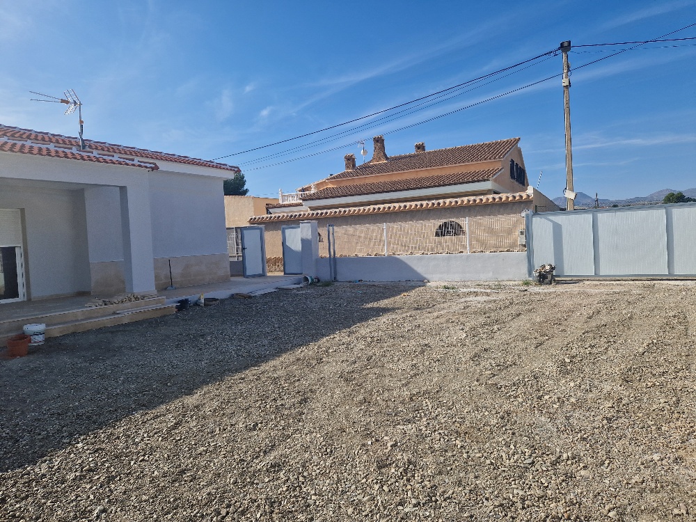 For rent of villa in Albox