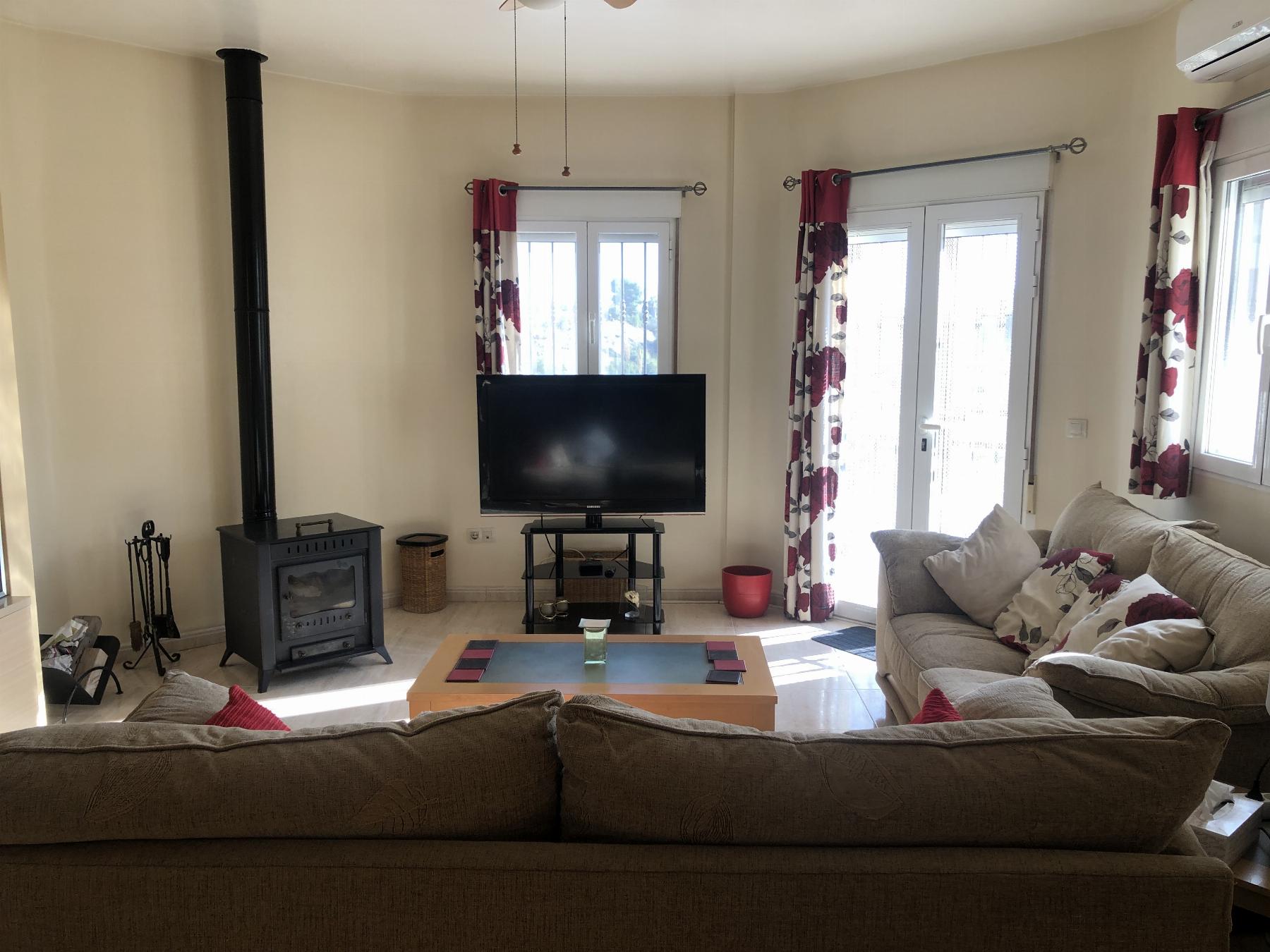 For sale of villa in Arboleas