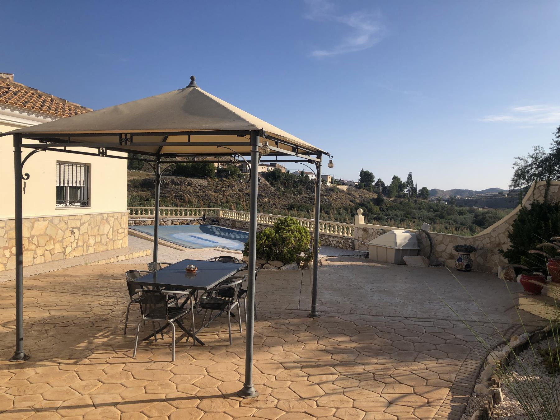 For sale of villa in Arboleas