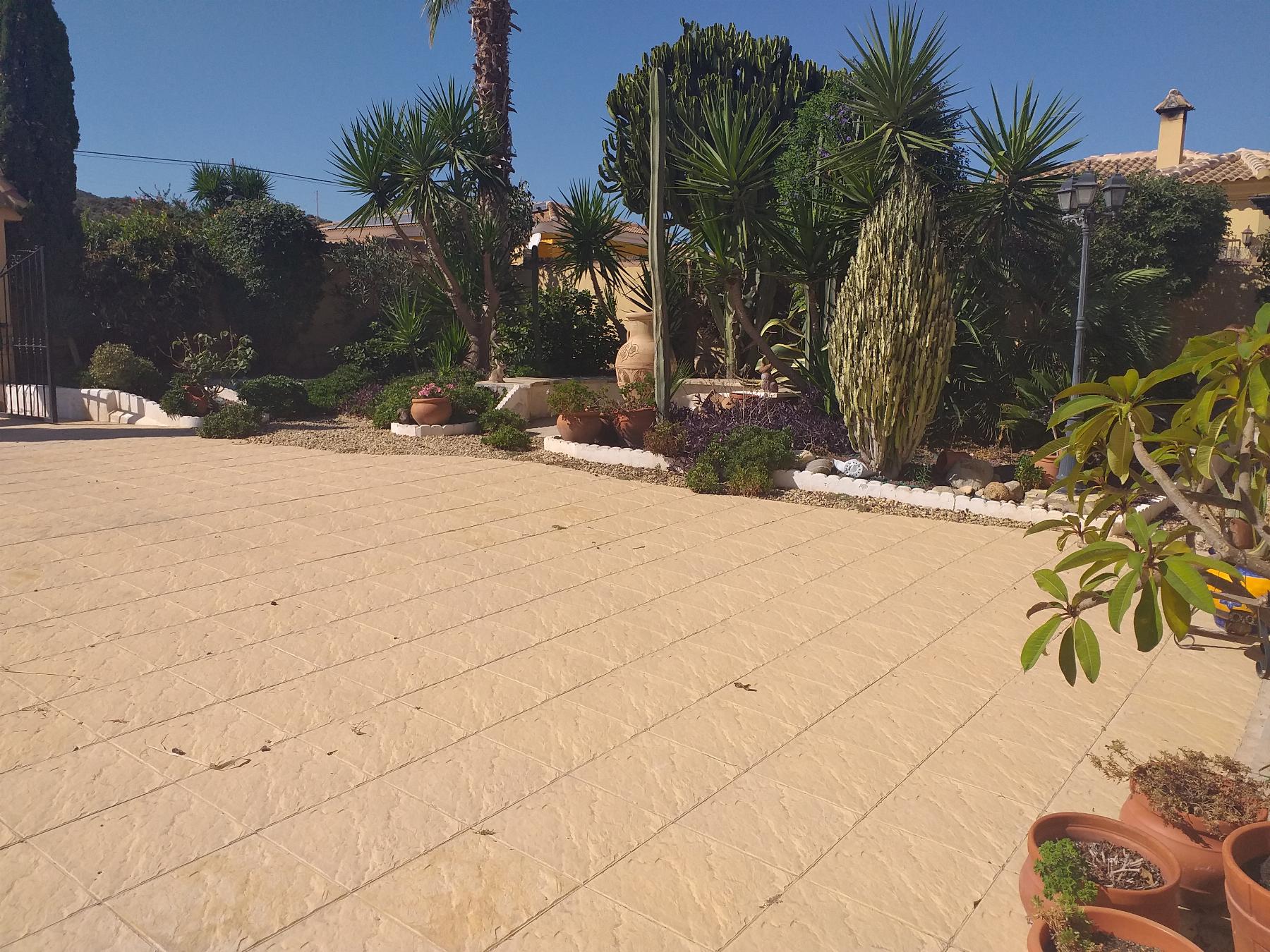 For sale of villa in Zurgena