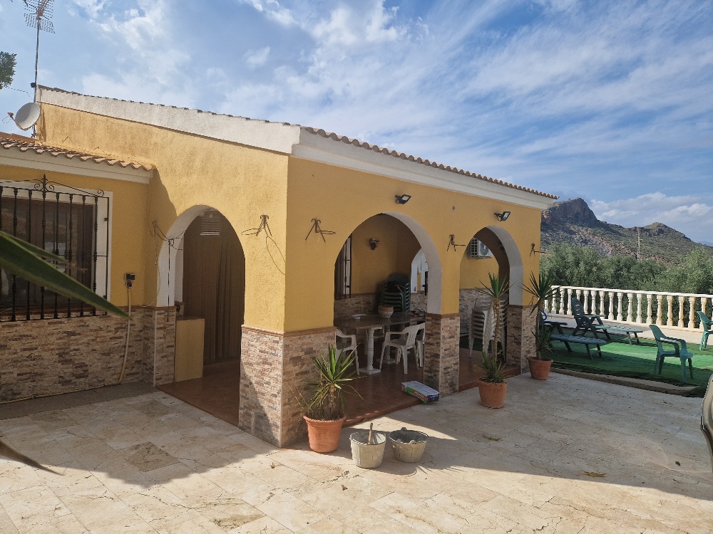 For rent of villa in Cantoria