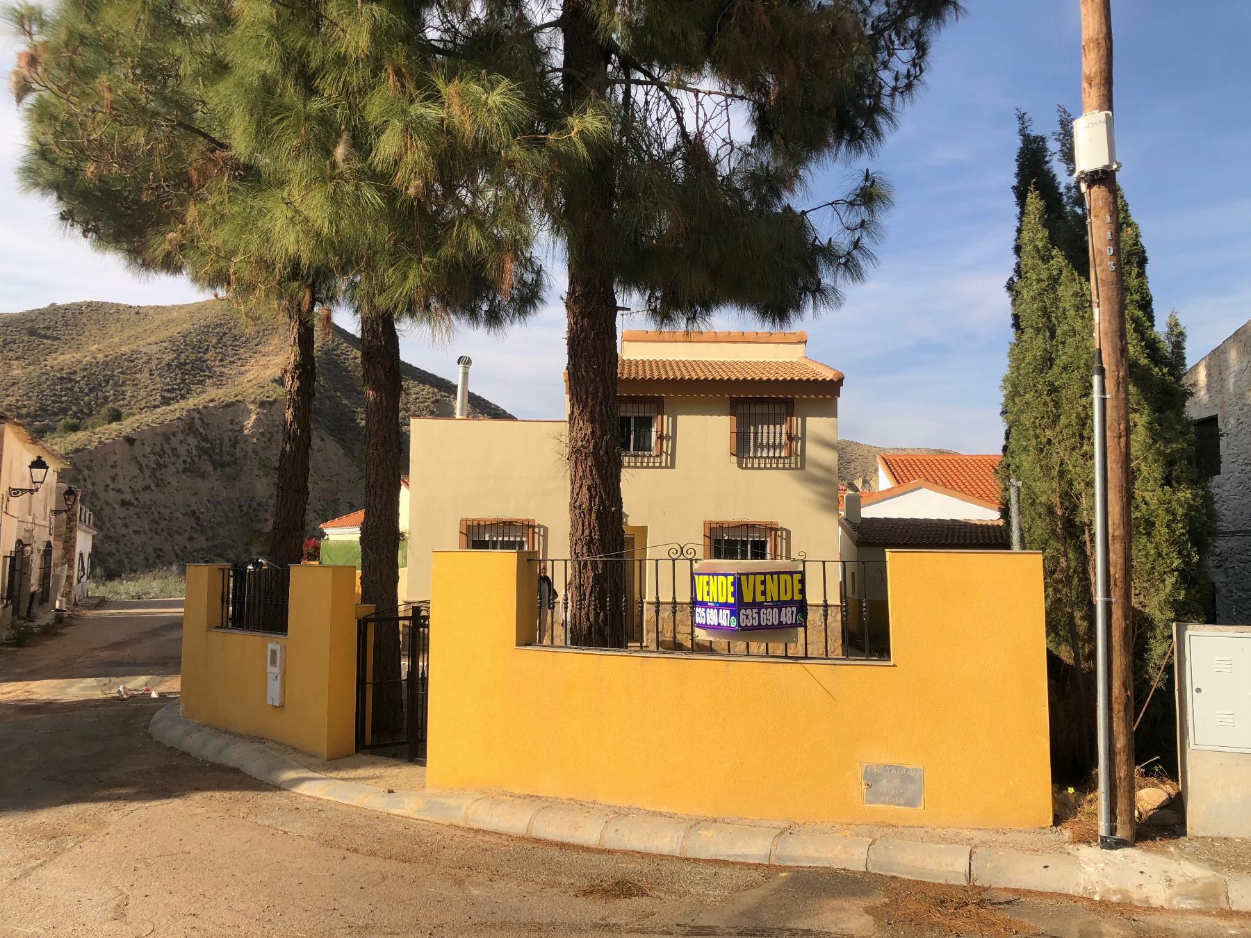For sale of villa in Arboleas