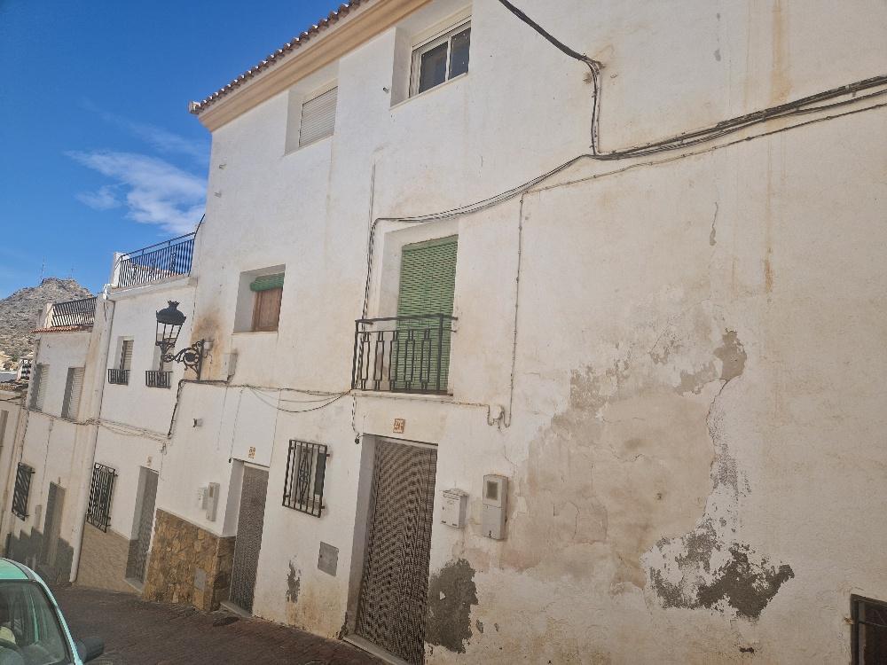 For sale of house in Albánchez