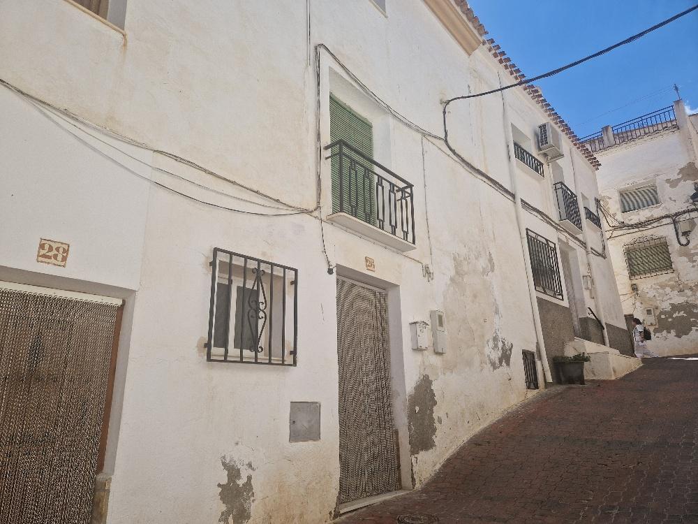 For sale of house in Albánchez