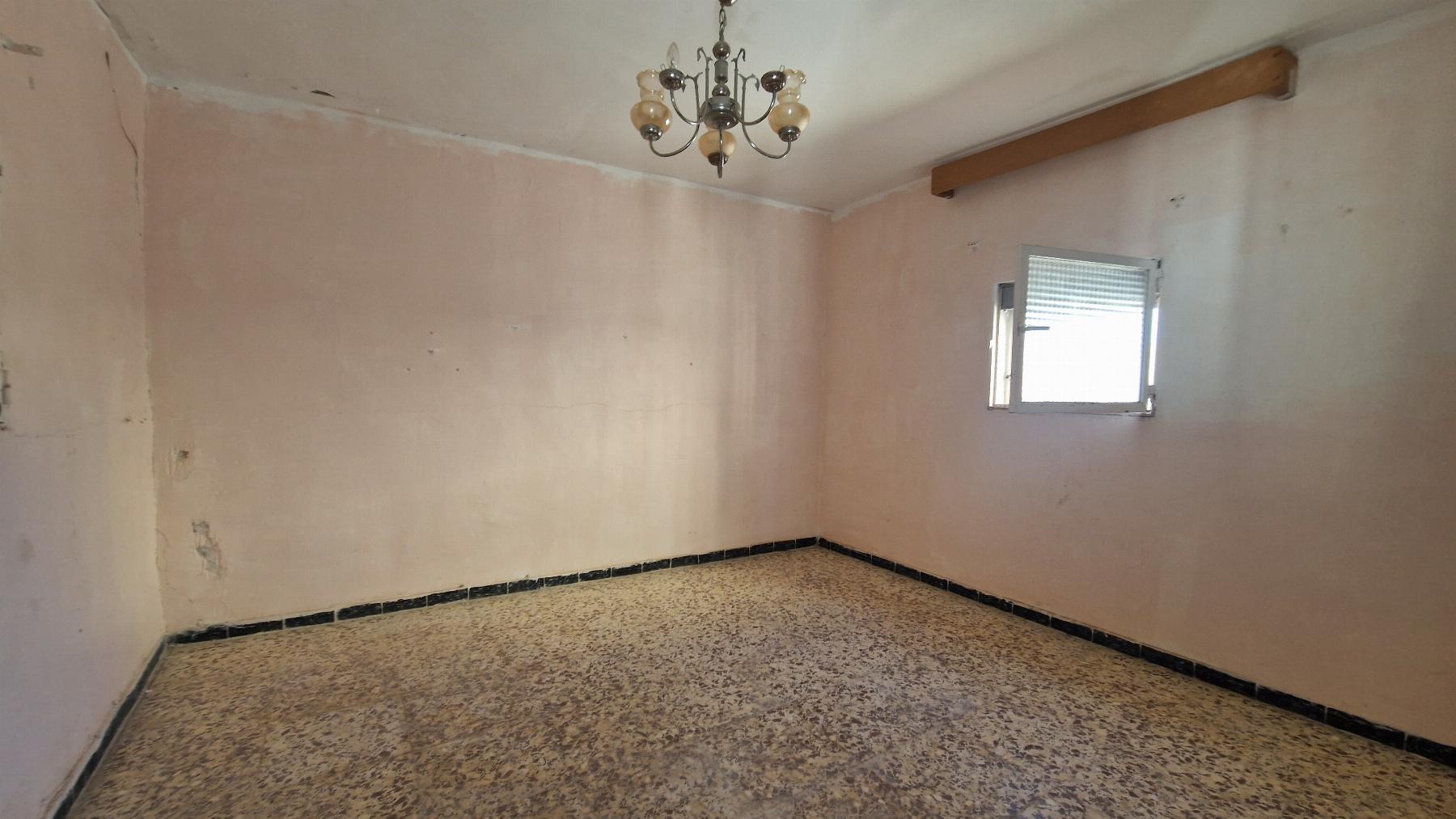 Venta de casa en Macael