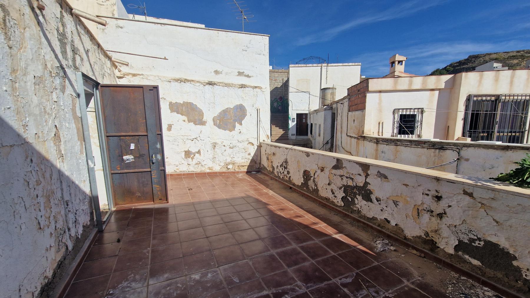 Venta de casa en Macael