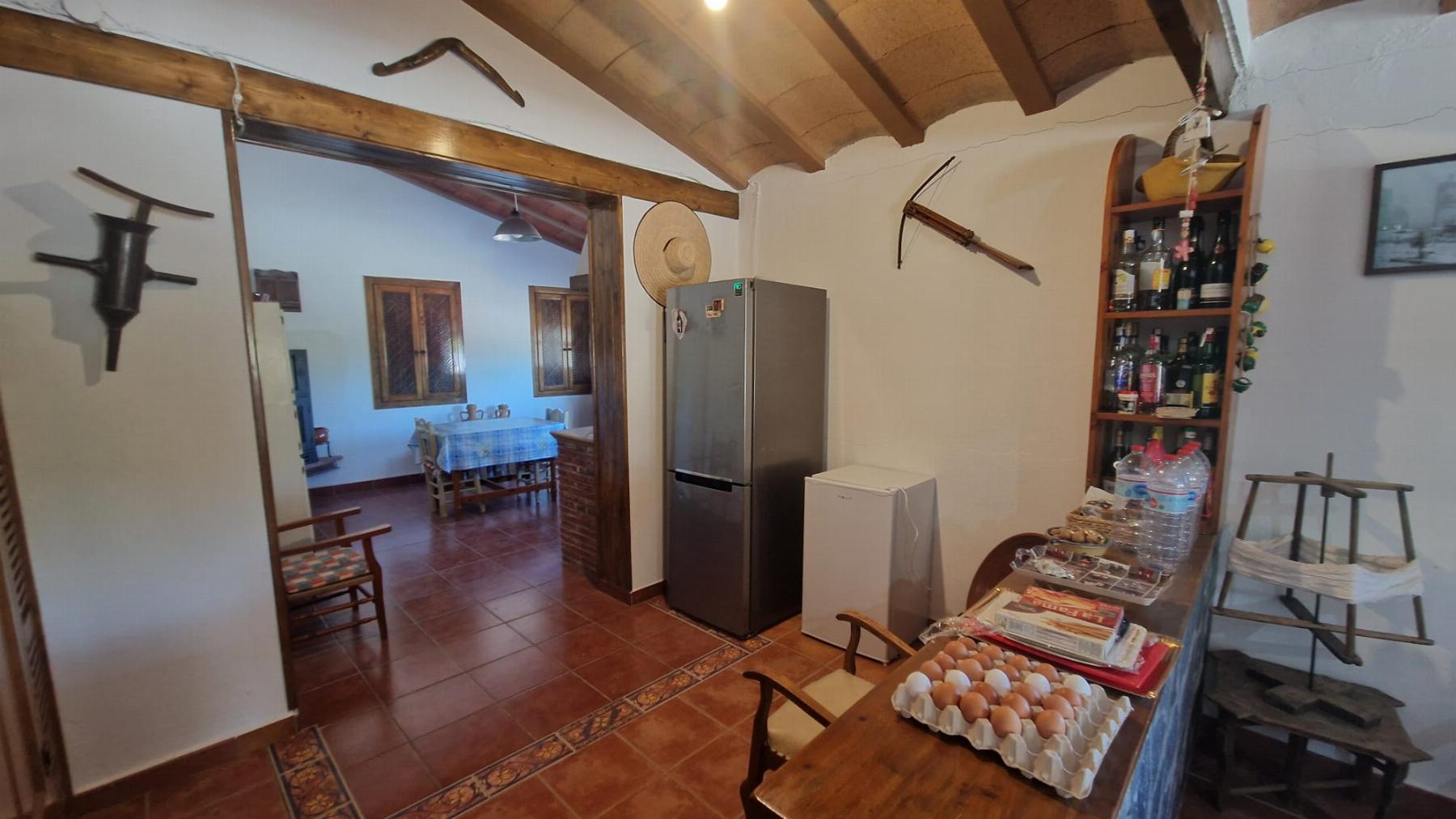 For sale of villa in Somontín