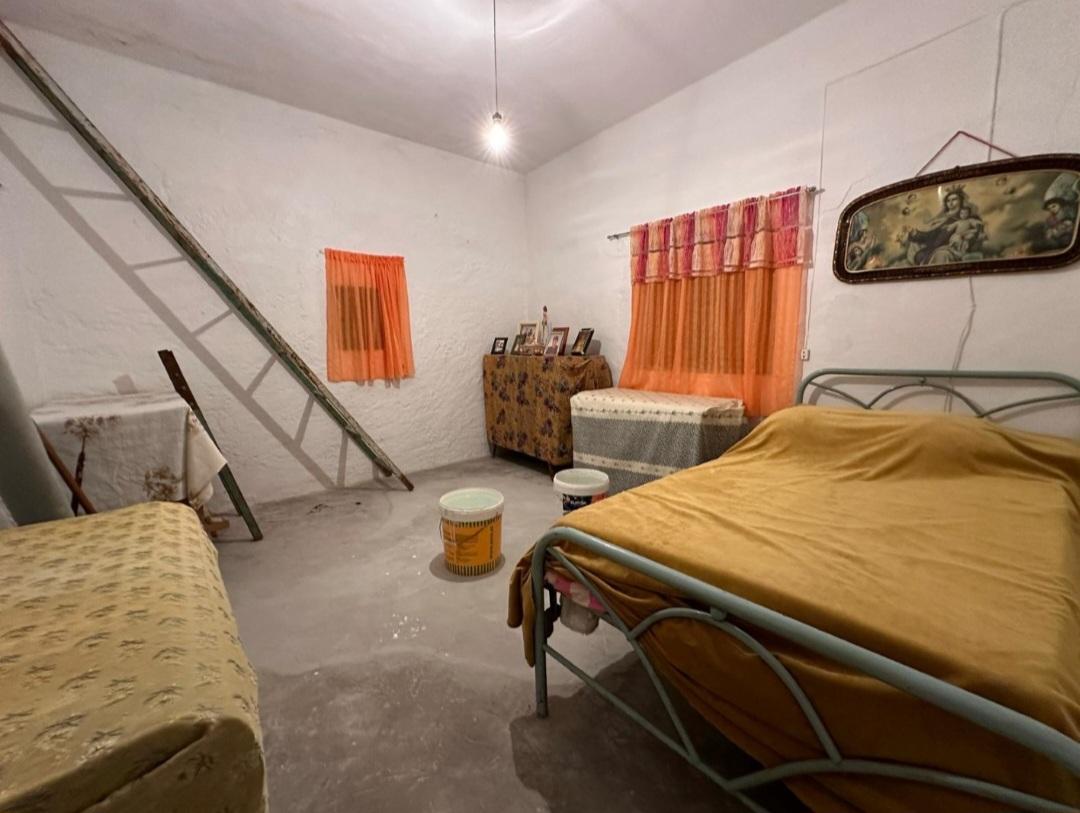 For sale of house in Macael