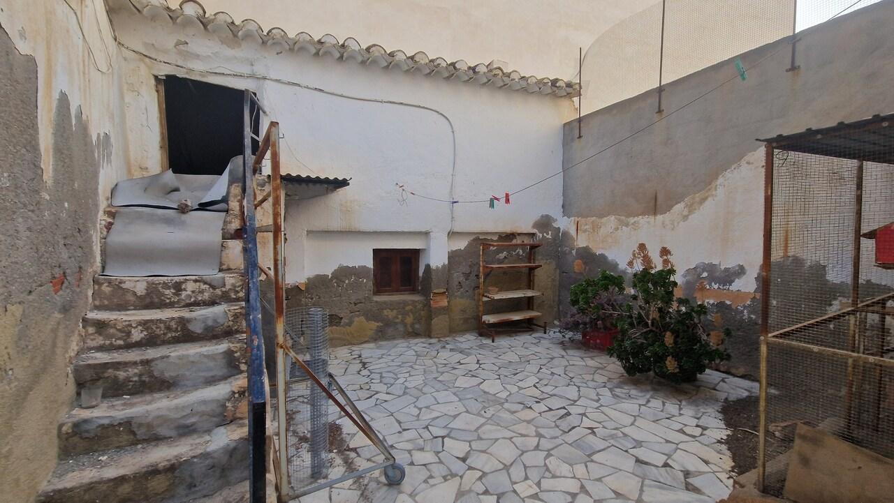 For sale of house in Albox