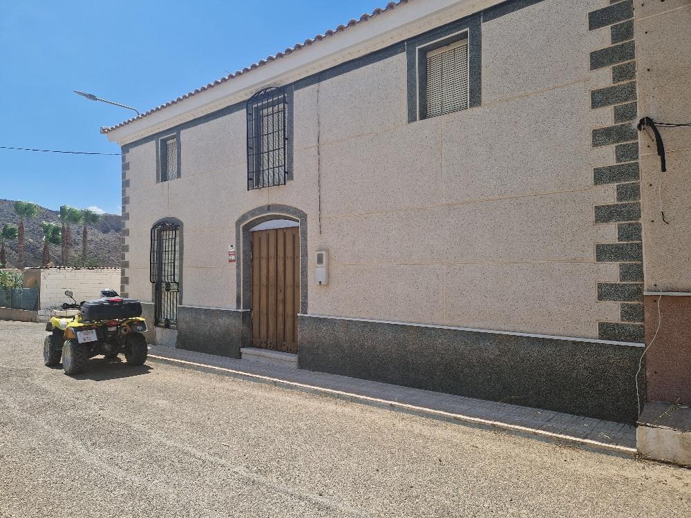 Venta de casa en Arboleas
