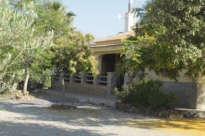 For rent of villa in Cantoria