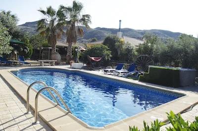 For rent of villa in Cantoria
