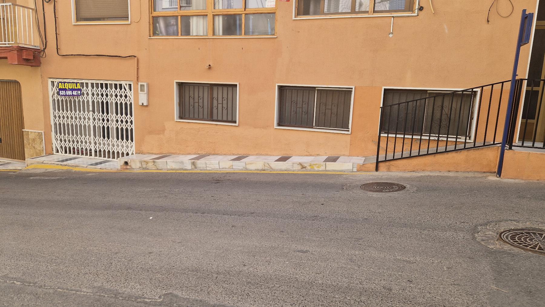 For rent of commercial in Olula del Río