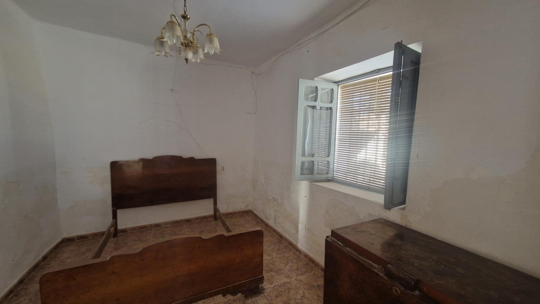For sale of house in Arboleas