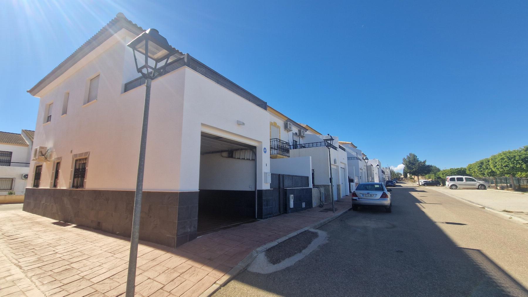 For sale of house in Arboleas
