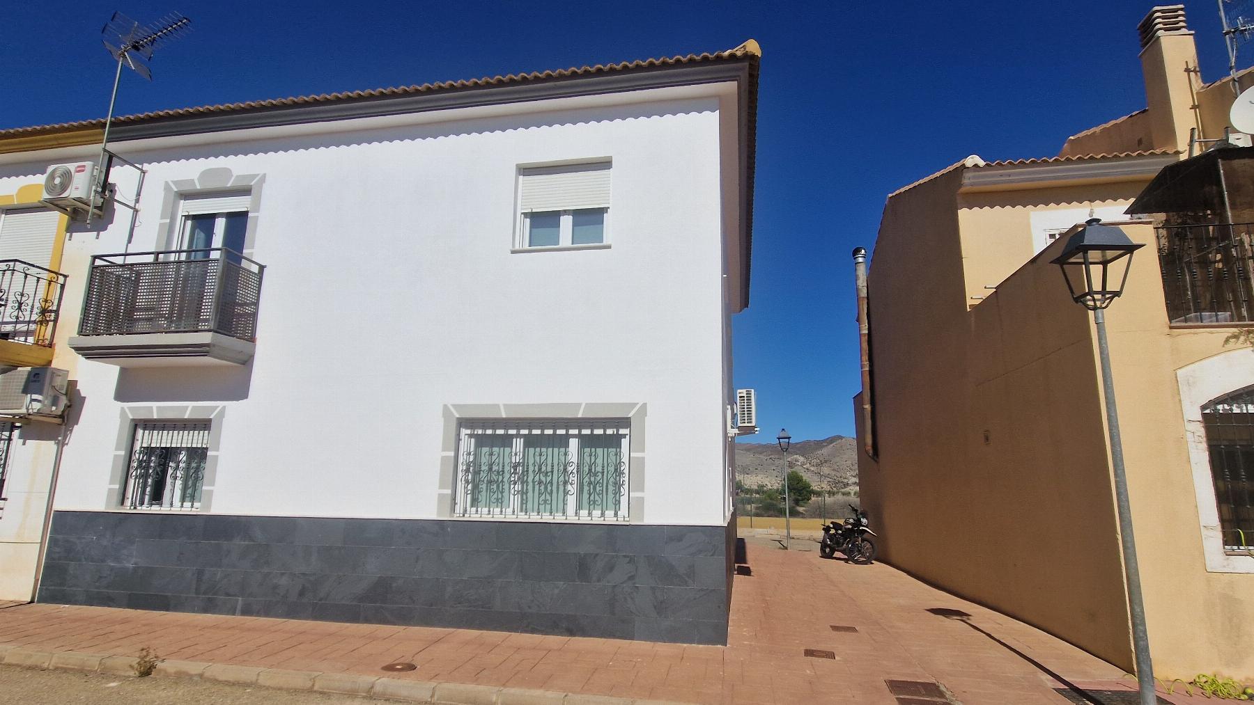 For sale of house in Arboleas
