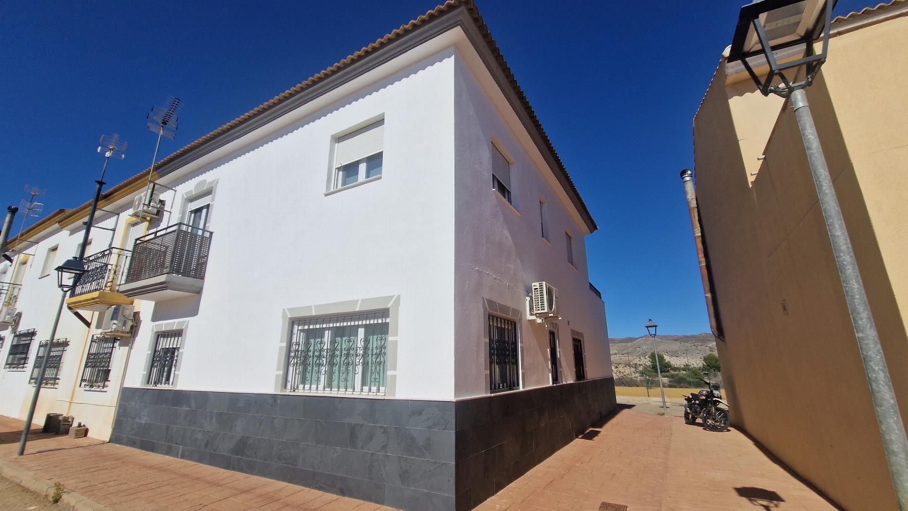 For sale of house in Arboleas