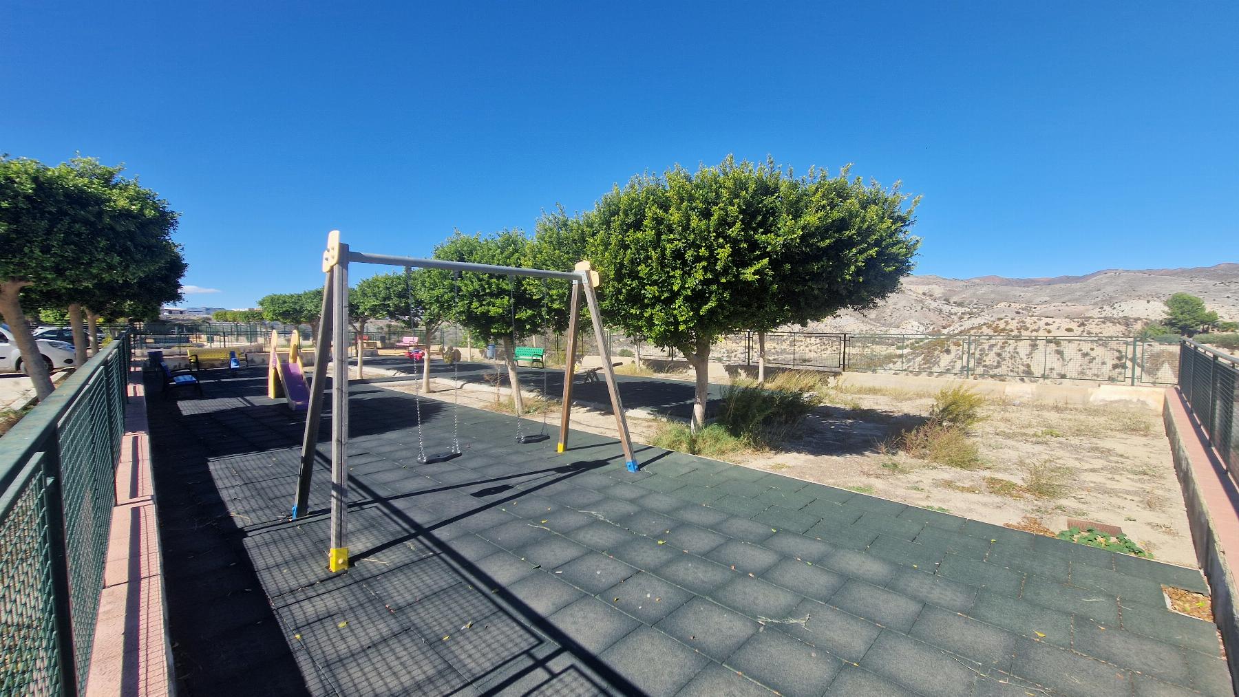 For sale of house in Arboleas
