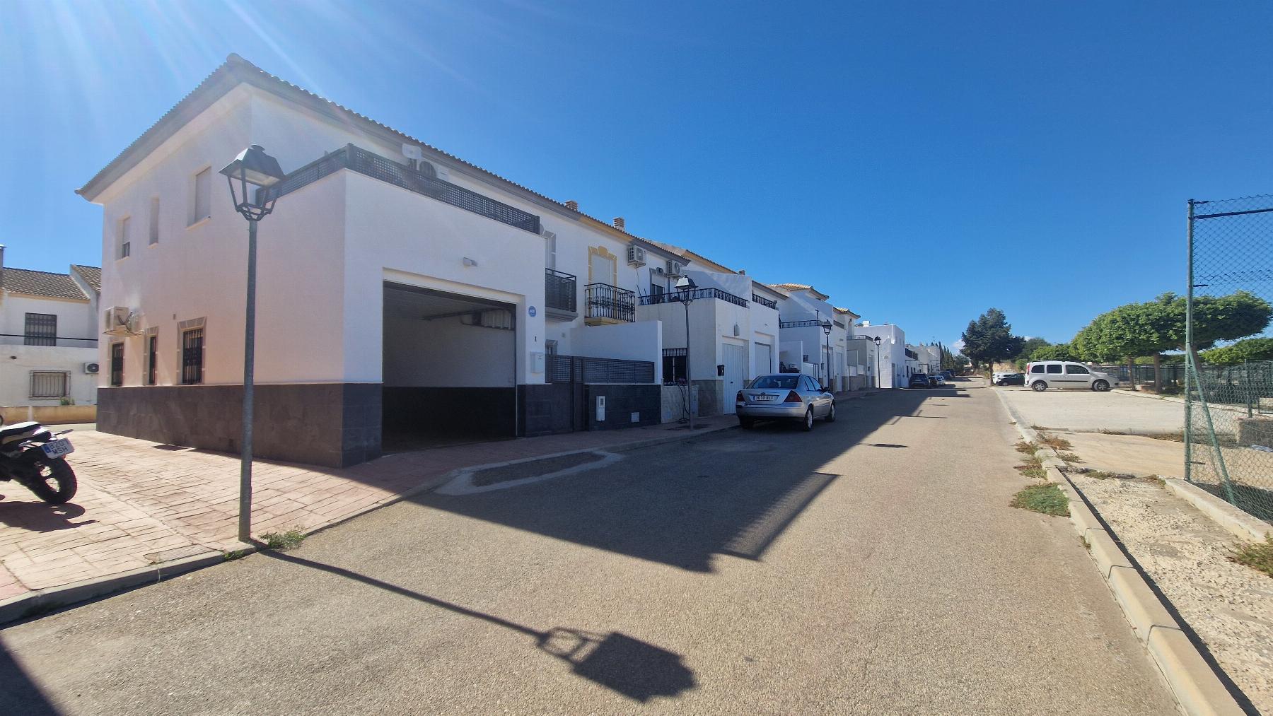 For sale of house in Arboleas