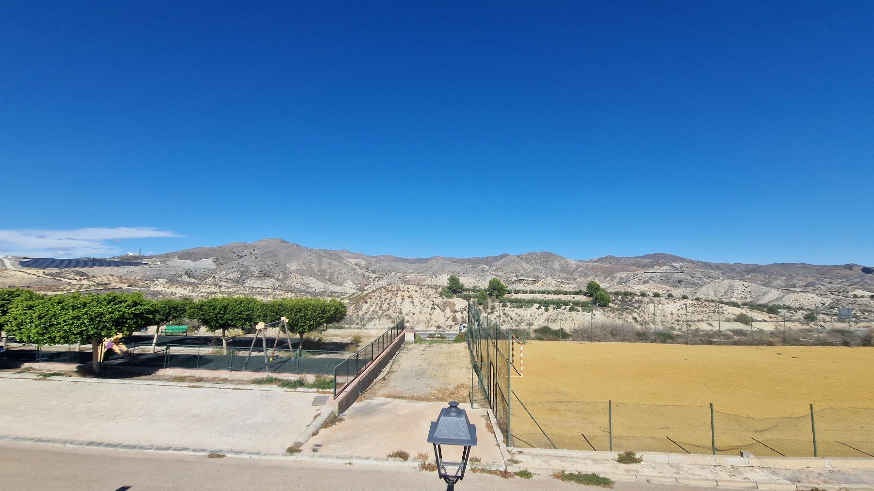 For sale of house in Arboleas