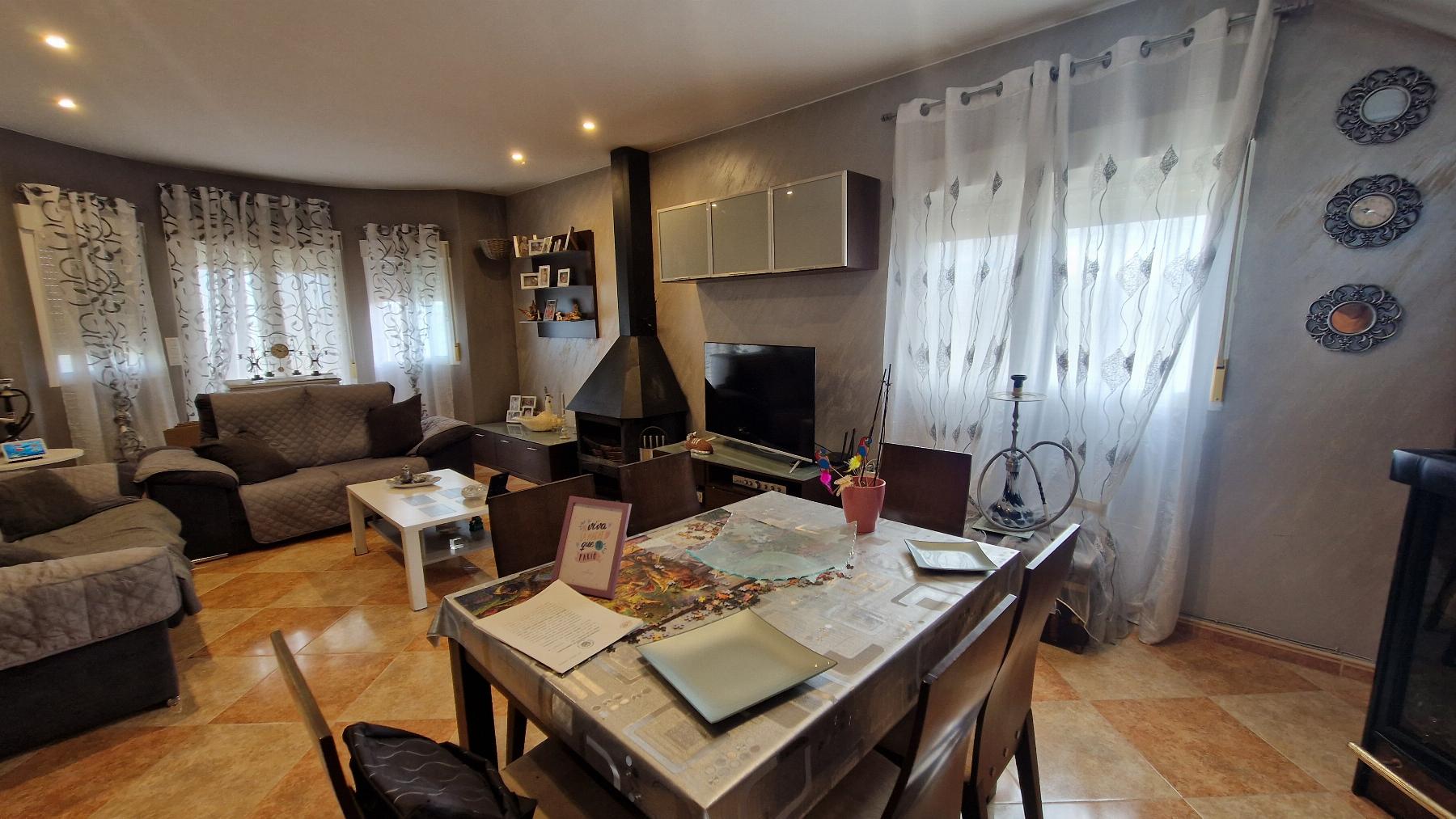 Venta de villa en Arboleas