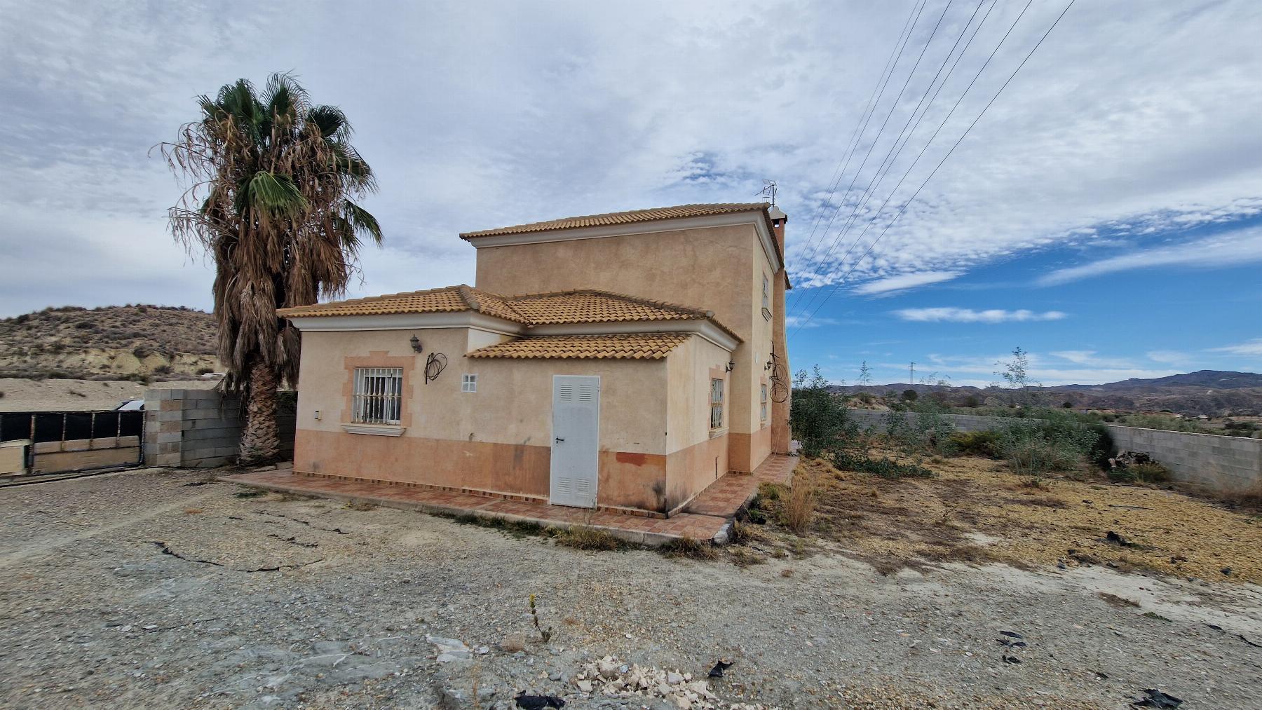 Venta de villa en Arboleas