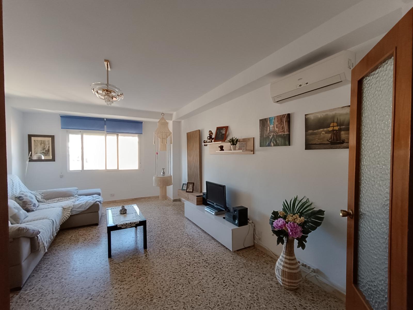 For sale of flat in Purchena