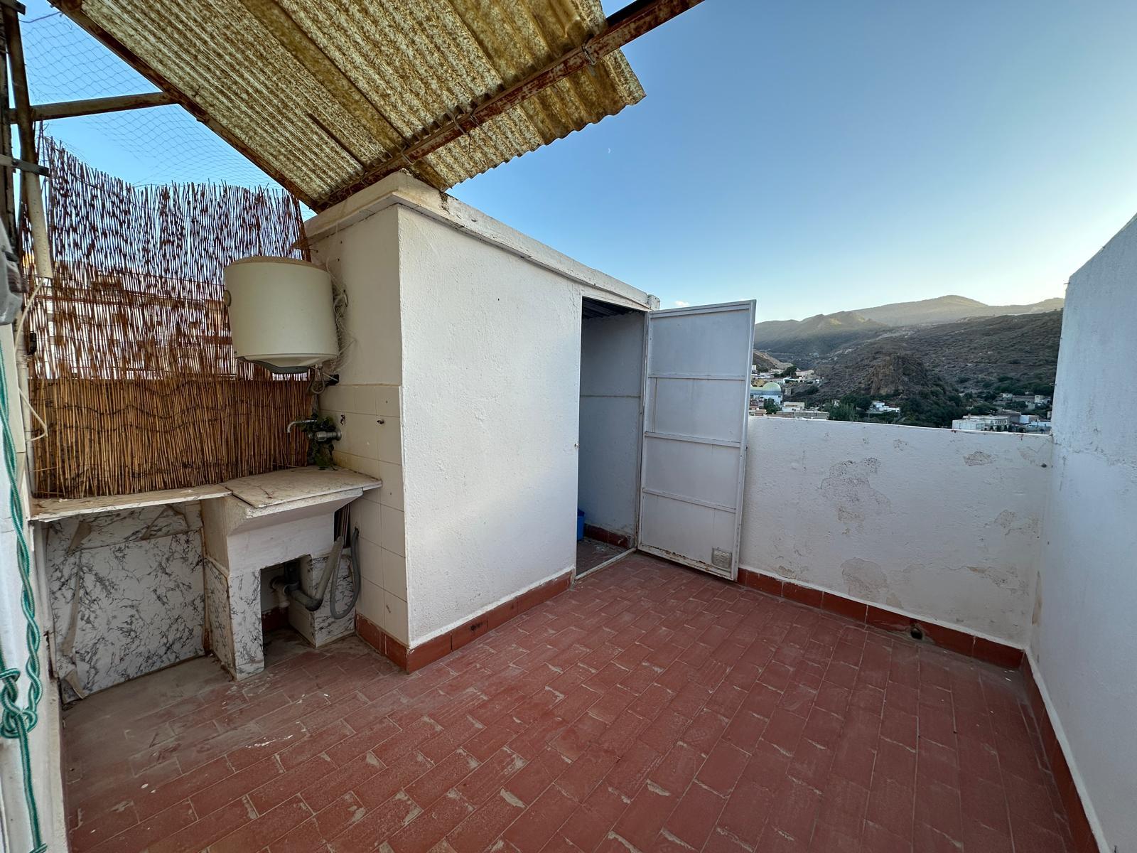 For sale of flat in Macael