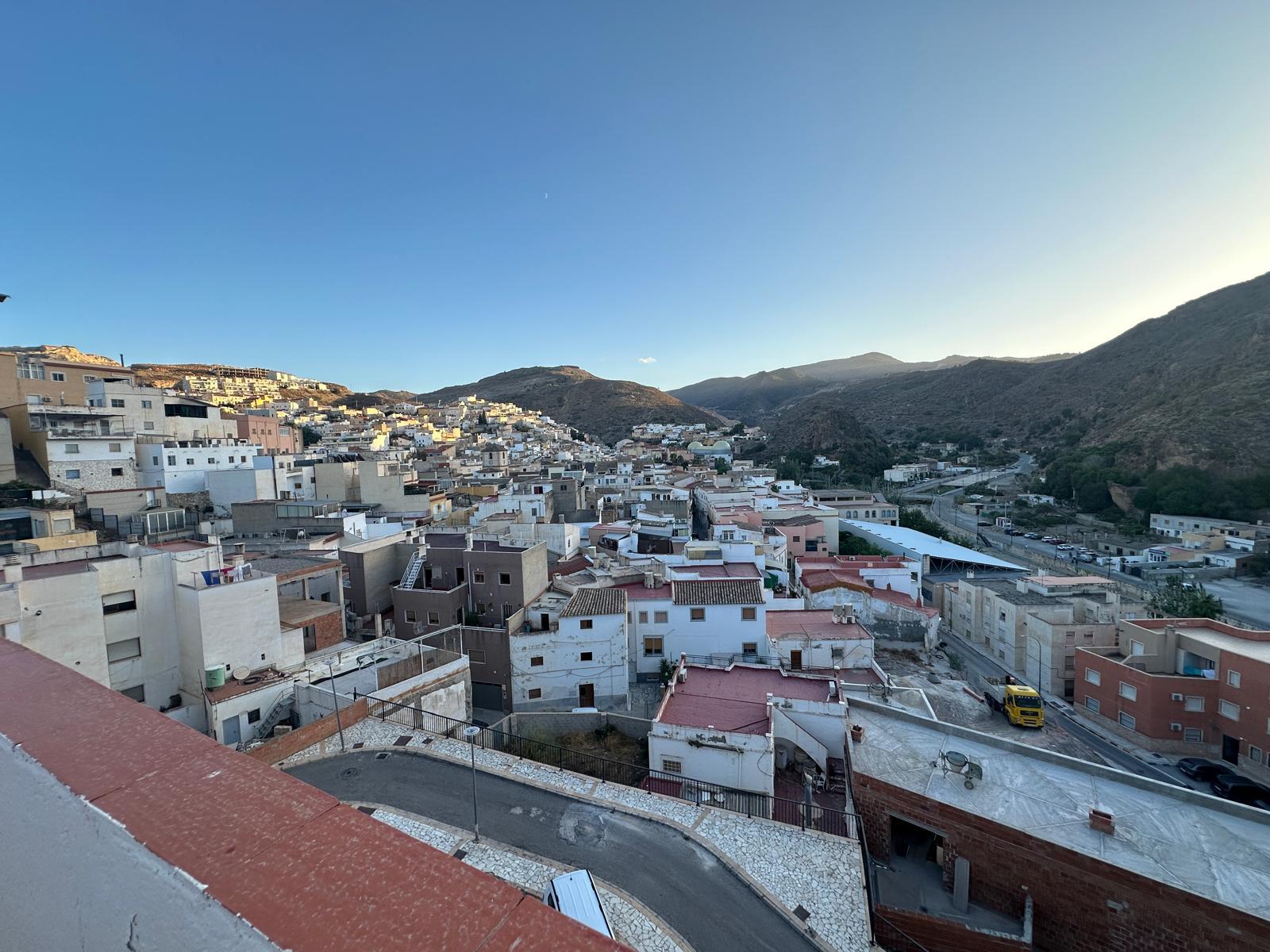 For sale of flat in Macael