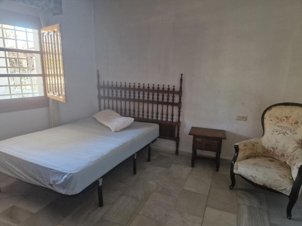 For rent of villa in Cantoria