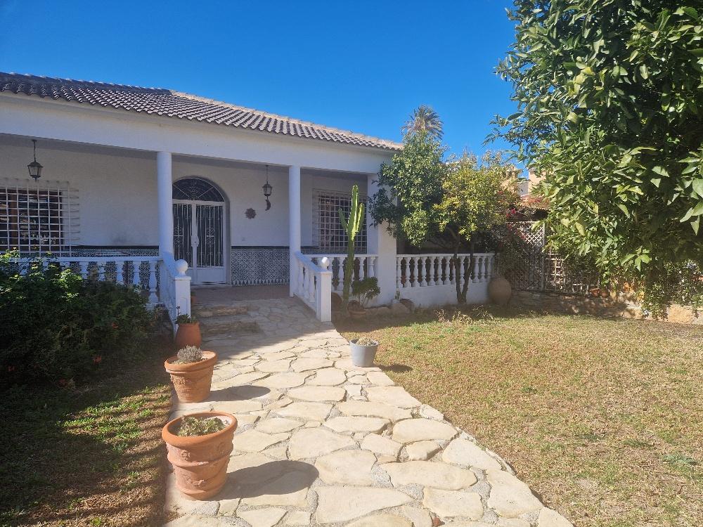 For rent of villa in Cantoria