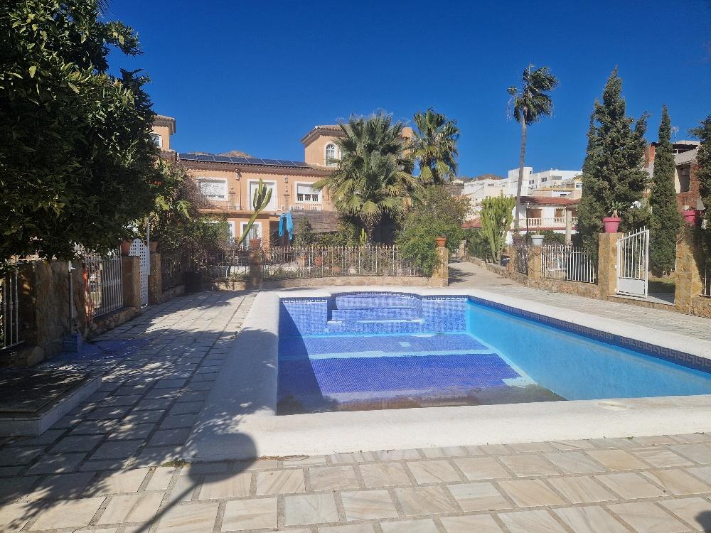For rent of villa in Cantoria