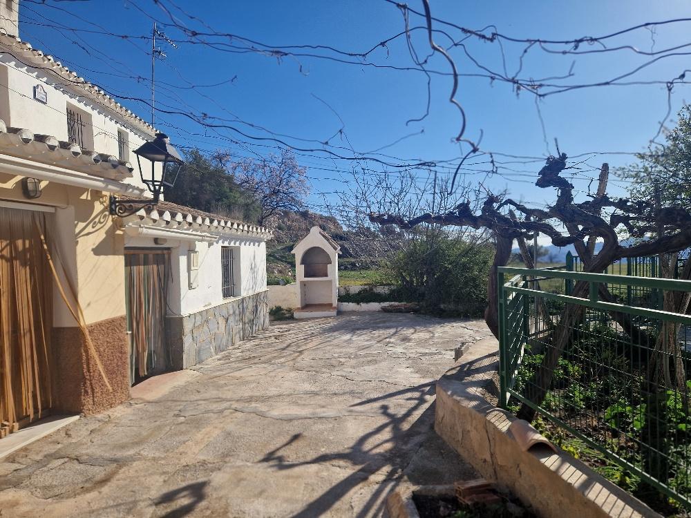 Venta de casa en Somontín