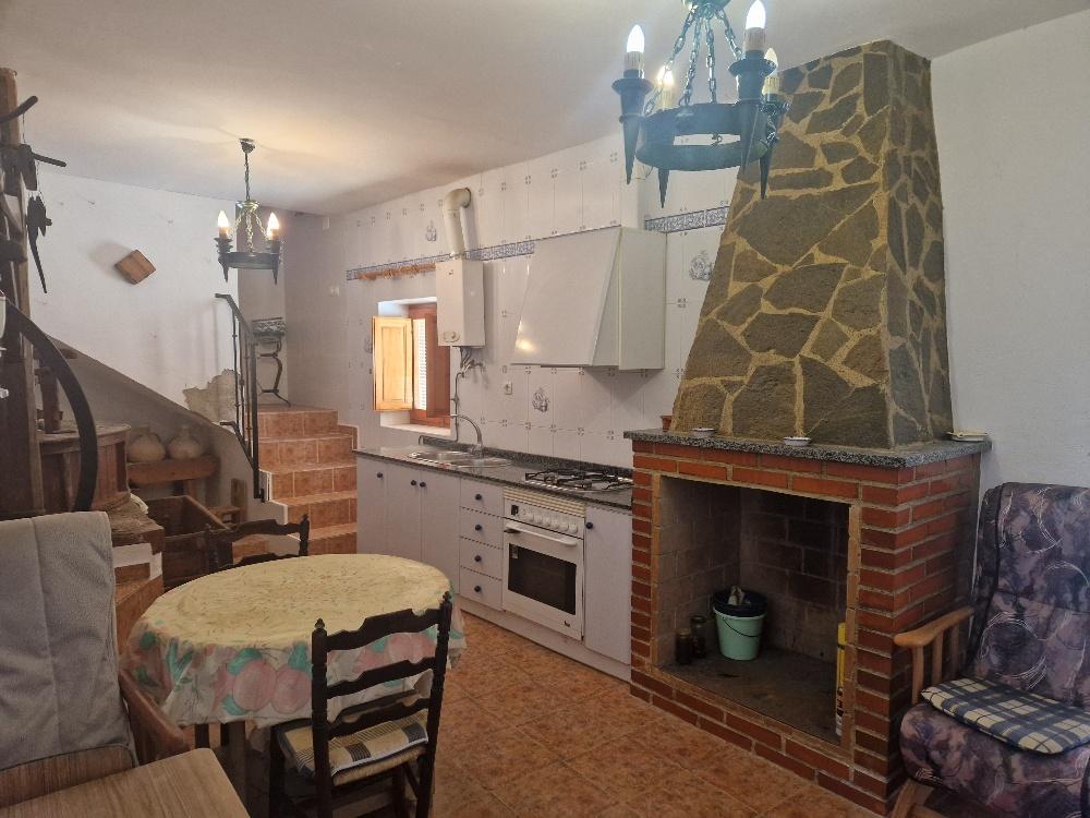 Venta de casa en Somontín