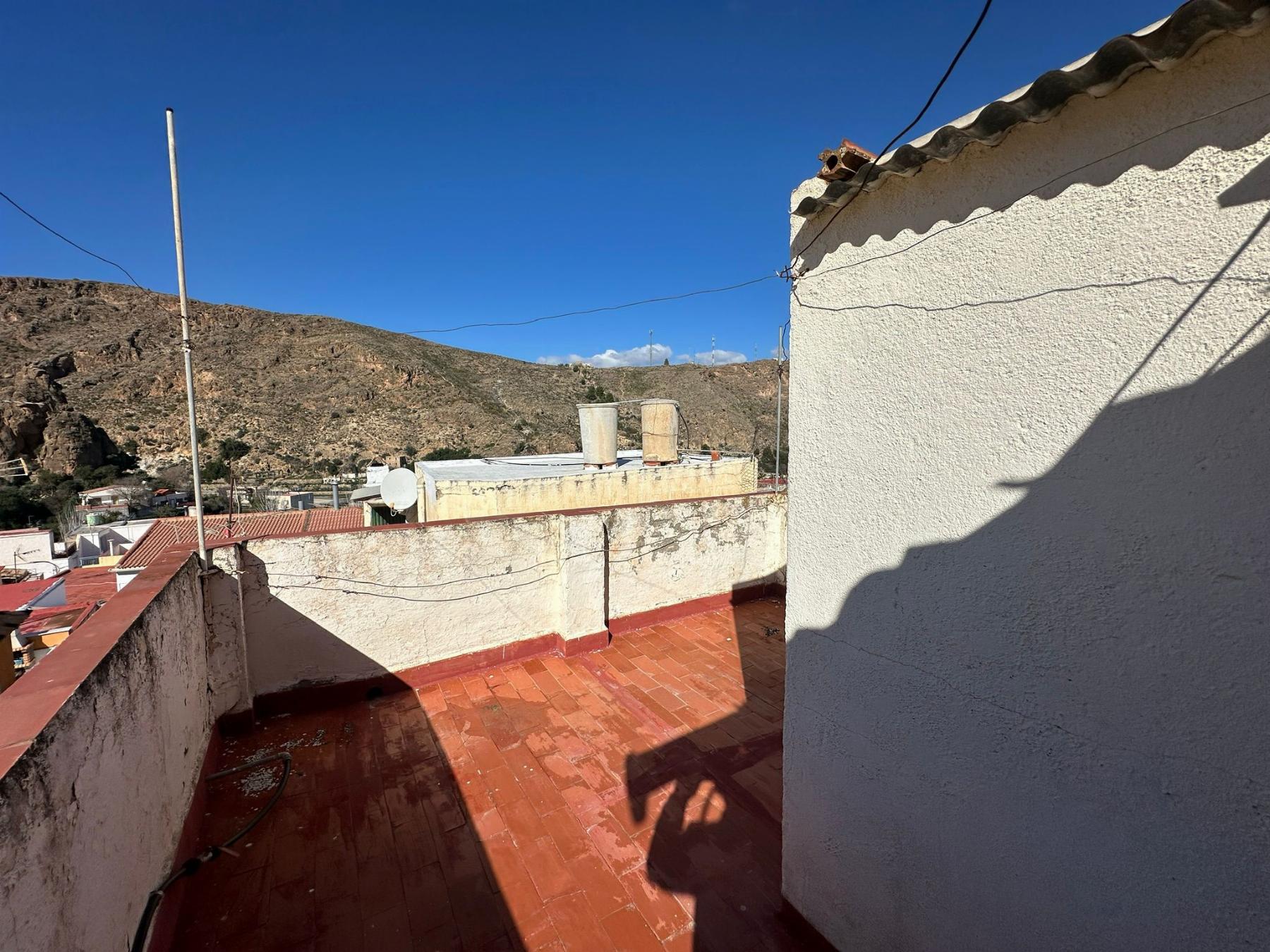 For sale of house in Macael