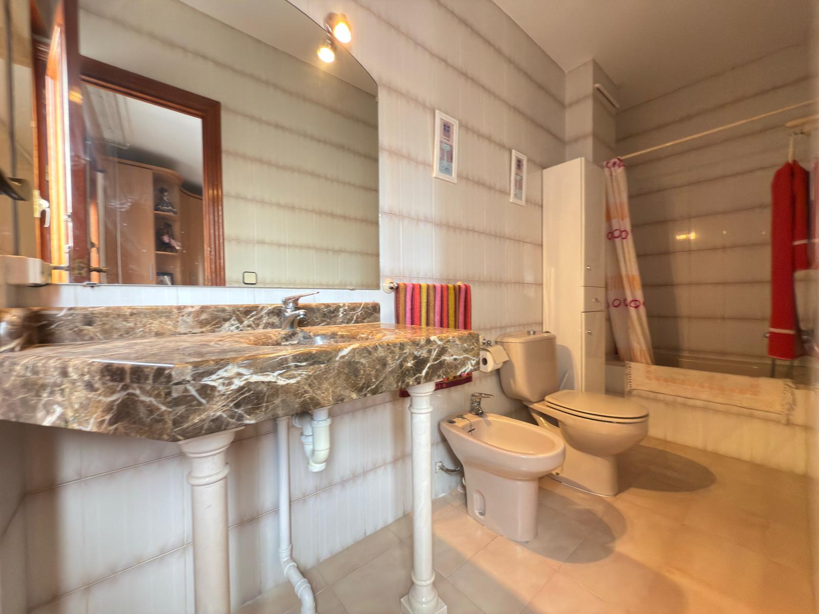 Venta de casa en Macael