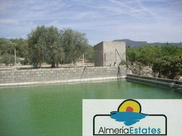 Venta de casa en Somontín