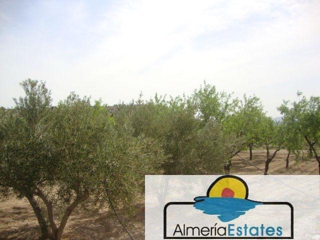 Venta de casa en Somontín