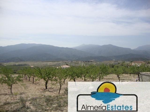 Venta de casa en Somontín