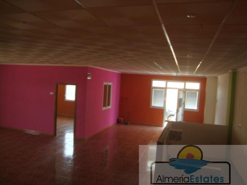Alquiler de local comercial en Albox