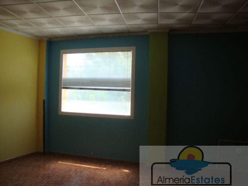 Alquiler de local comercial en Albox