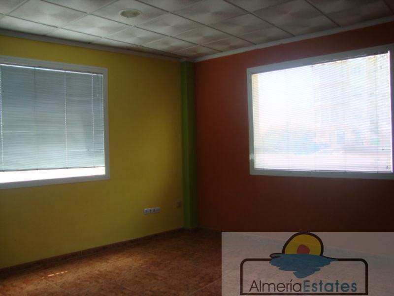 Alquiler de local comercial en Albox