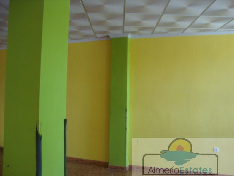 Alquiler de local comercial en Albox