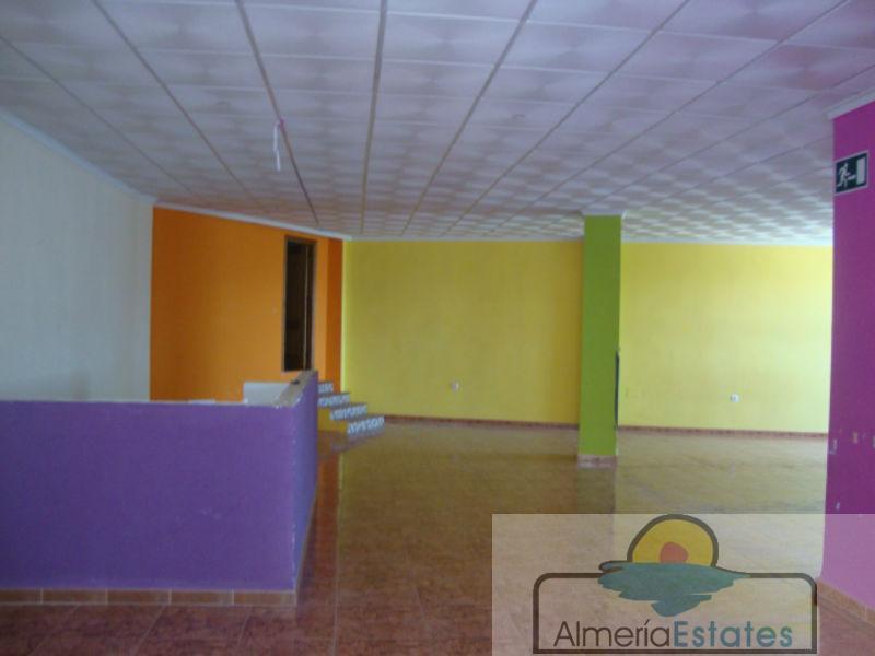 Alquiler de local comercial en Albox