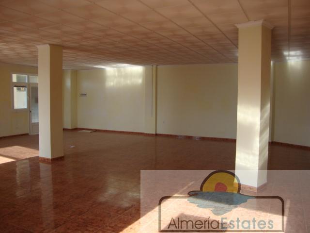 Alquiler de local comercial en Albox