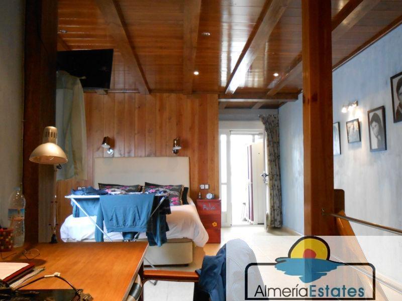 For sale of flat in Olula del Río