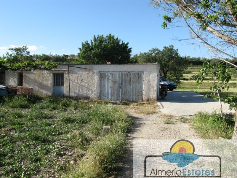 For sale of house in Vélez-Rubio