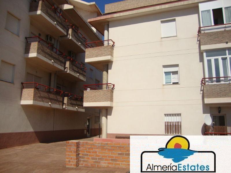 For sale of flat in Olula del Río