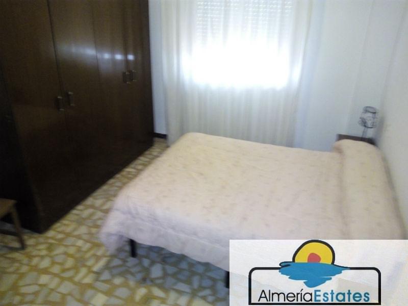 For sale of flat in Vélez-Rubio
