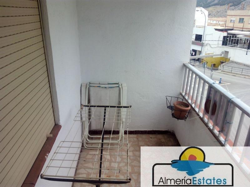 For sale of flat in Vélez-Rubio